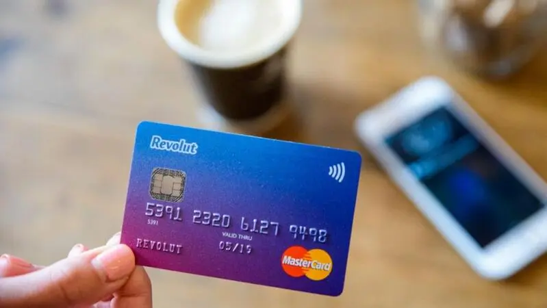 طريقة فتح حساب revolut