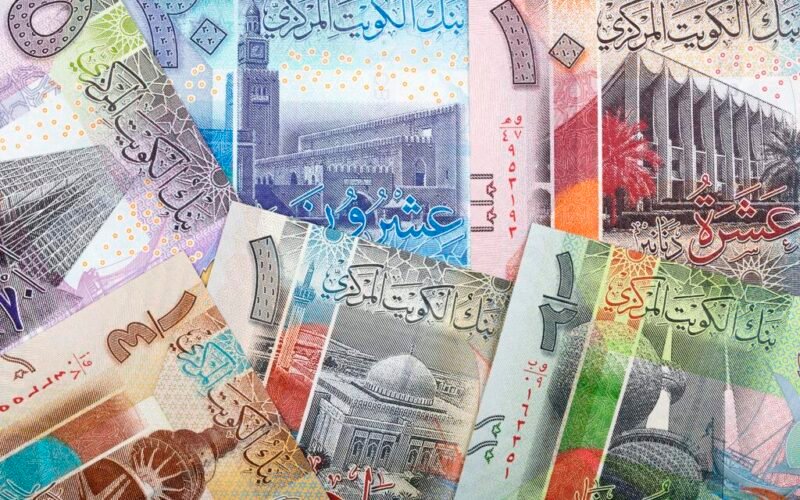 استقرار سعر الدينار الكويتي مقابل الجنيه المصري مساء اليوم الجمعة 23-2-2024